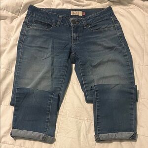 SO Women's Cropped Blue Jeans